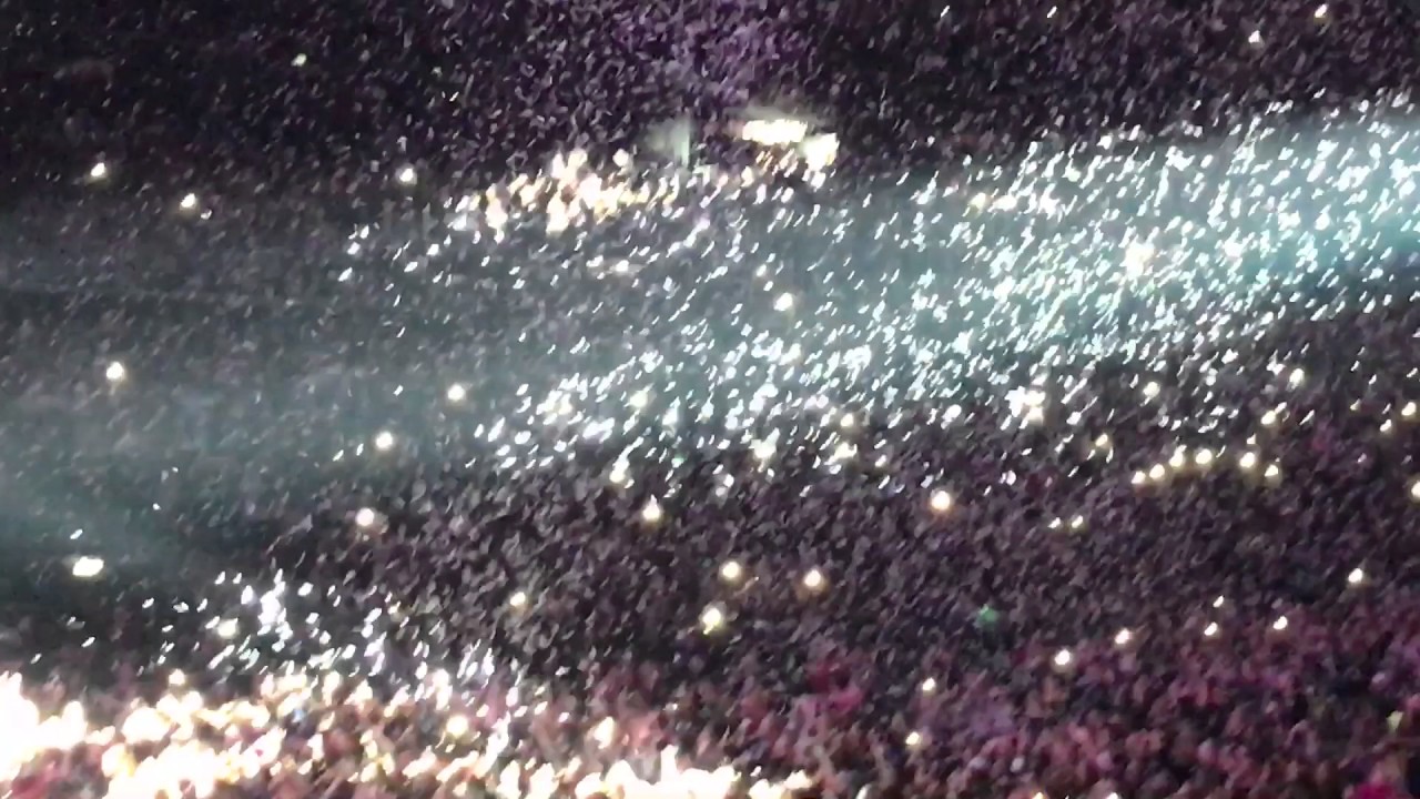 Marcus og Martinus  Ekko - Heartbeat (Royal Arena 18/03/2017)