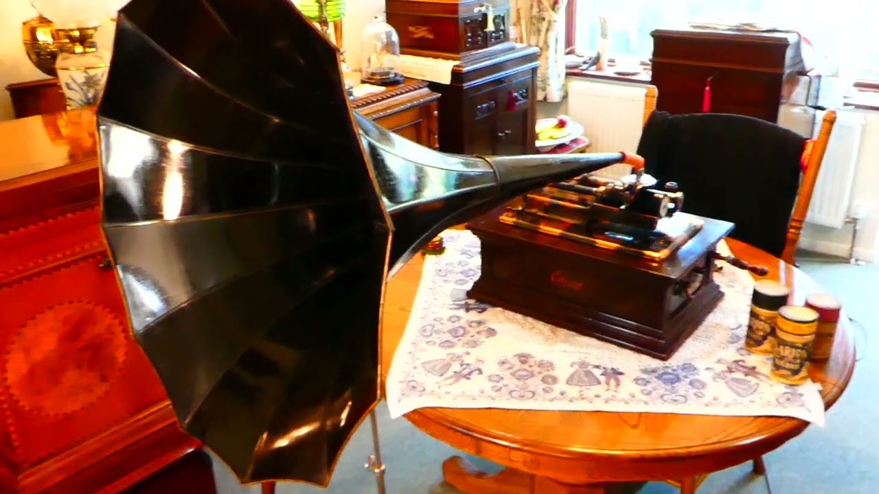 A Edison Idelia Phonograph