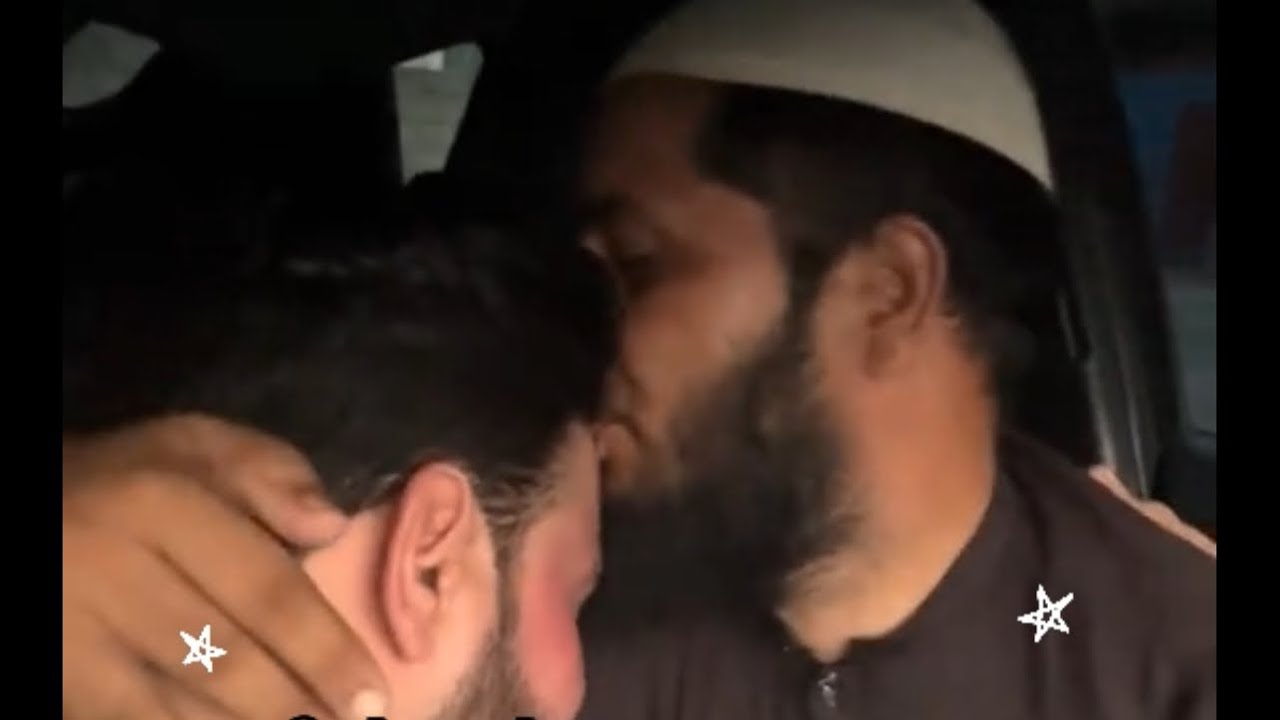 Amjad |”دا کاکا زڑہ ئی را جواندے کو او بل طرف تہ د قاری صیب دا سر بوج ختم کو سم خوشحالہ شو”vido ogur