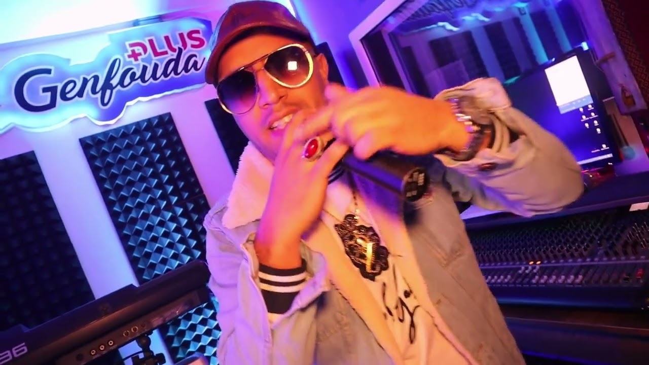 Cheb Amine 44 kwiti galbi ( تمنيتها للزواج ڨلبتهالي عواج ) clip officiel #rai #live 