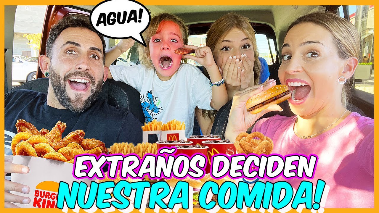 PIDIENDO LO MISMO QUE LA PERSONA DE ENFRENTE - RETO | Familia Amiguindy