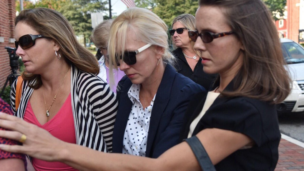 Raw: Molly Shattuck Arrives For Sentencing