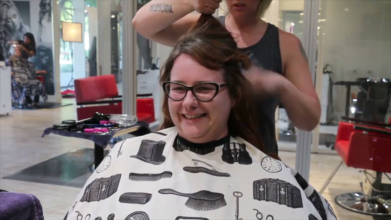 Tiffany LV - Pt 1: She Shaves Her Head Completely Bald (Free Video)