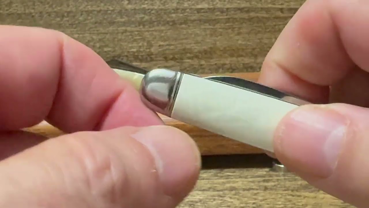 Last vid was high end knives.. This one is five quirky , odd knives.