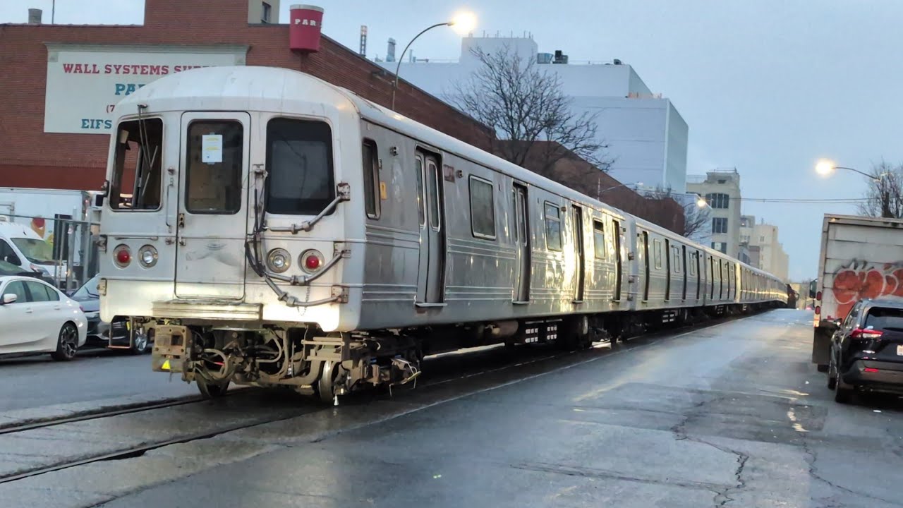 R46 Scrap Cars 6010-6013 & 6190-6193 Being Hauled Down 1st Avenue by NYNJ Rail
