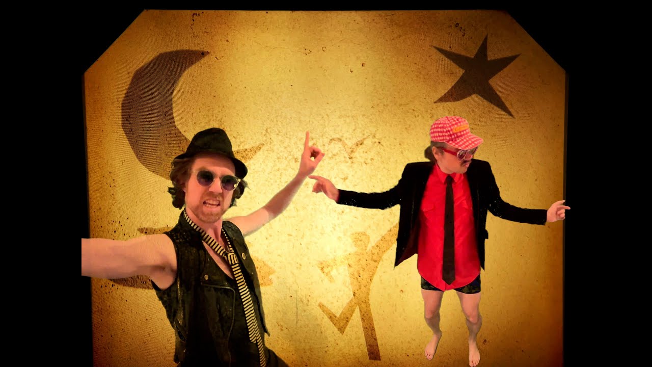La Lune -  official video - 2. PreRelease 