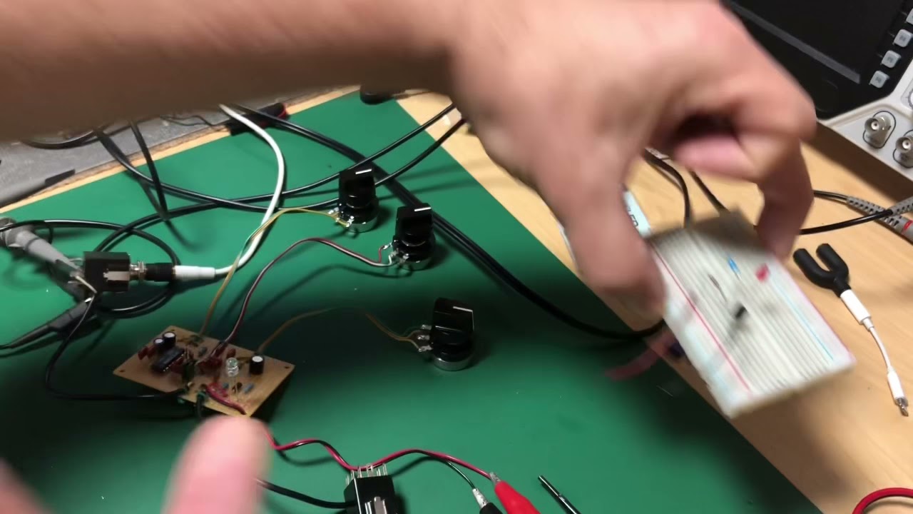 Pedal de Reverb / Delay para guitarra com o CI PT2399