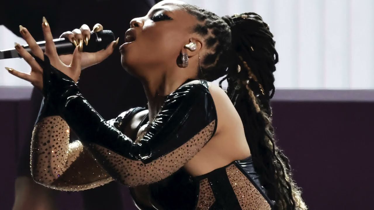 Chloe - Surprise & Treat Me (BET Acapella Performance)