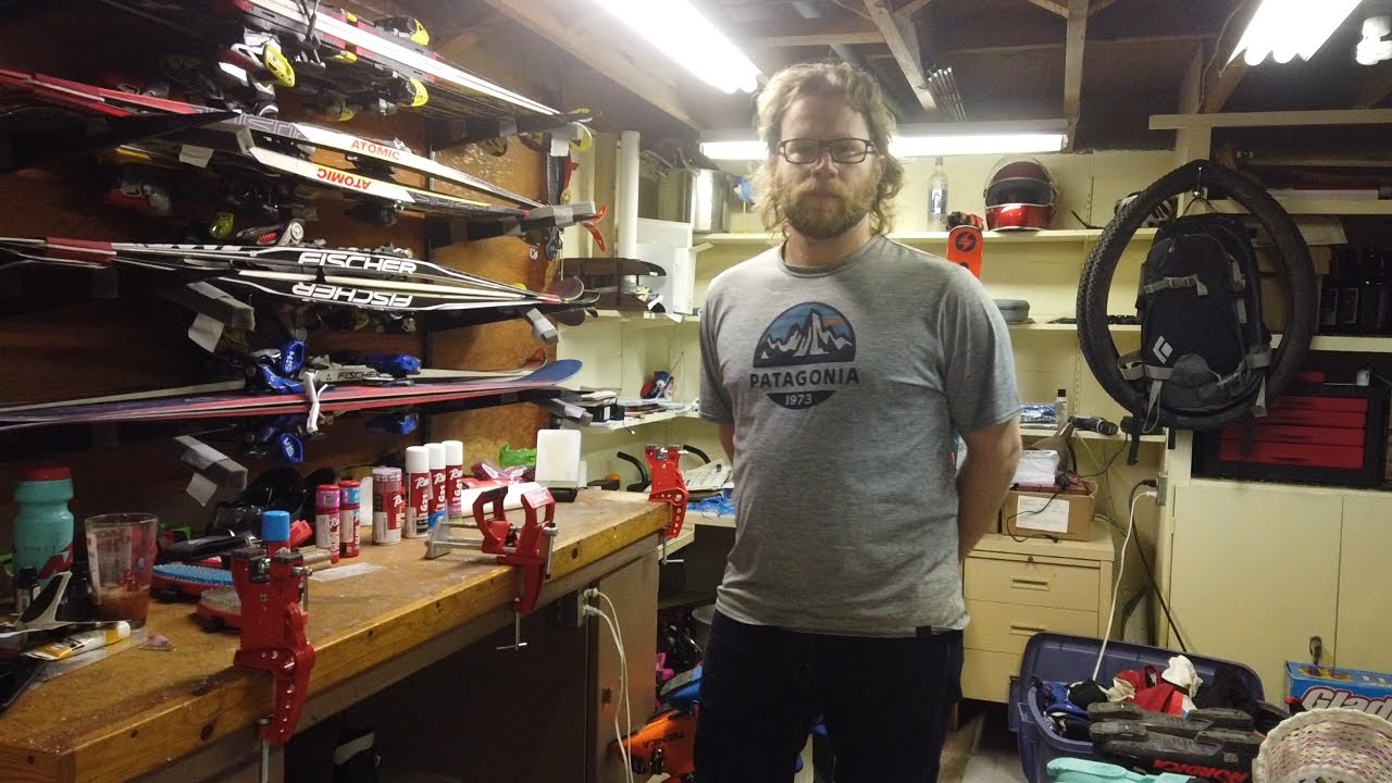 Liquid Rex Wax on Alpine Skis