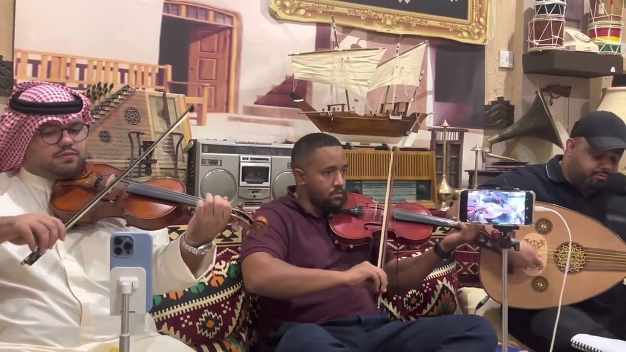ليش يامحبوب عن عيني تغيب ( الفنان خالد الغريب