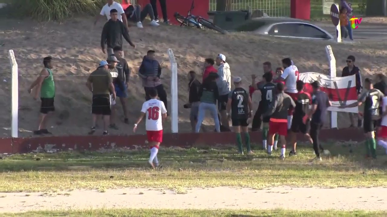 HECHOS DE VIOLENCIA EN LAS TRIBUNAS: DEFENSORES VS. SAN VICENTE