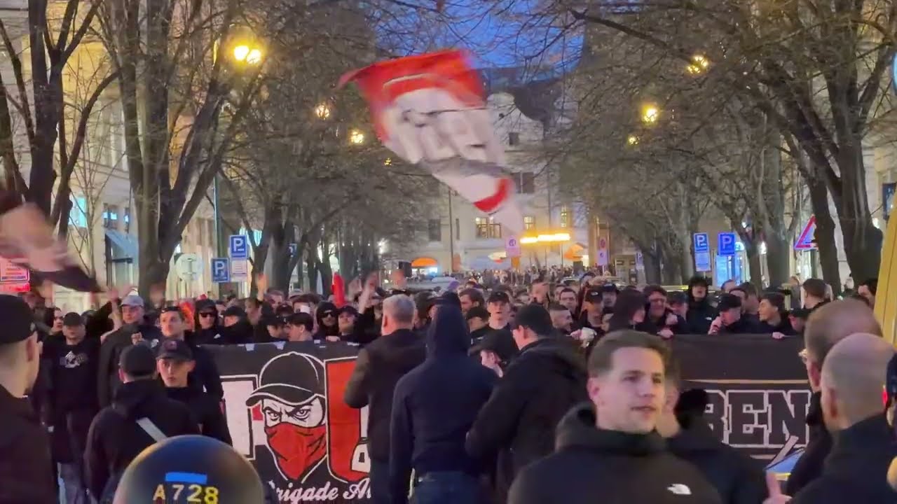 POCHOD FANOUŠKŮ AZ ALKMAAR CENTREM PRAHY