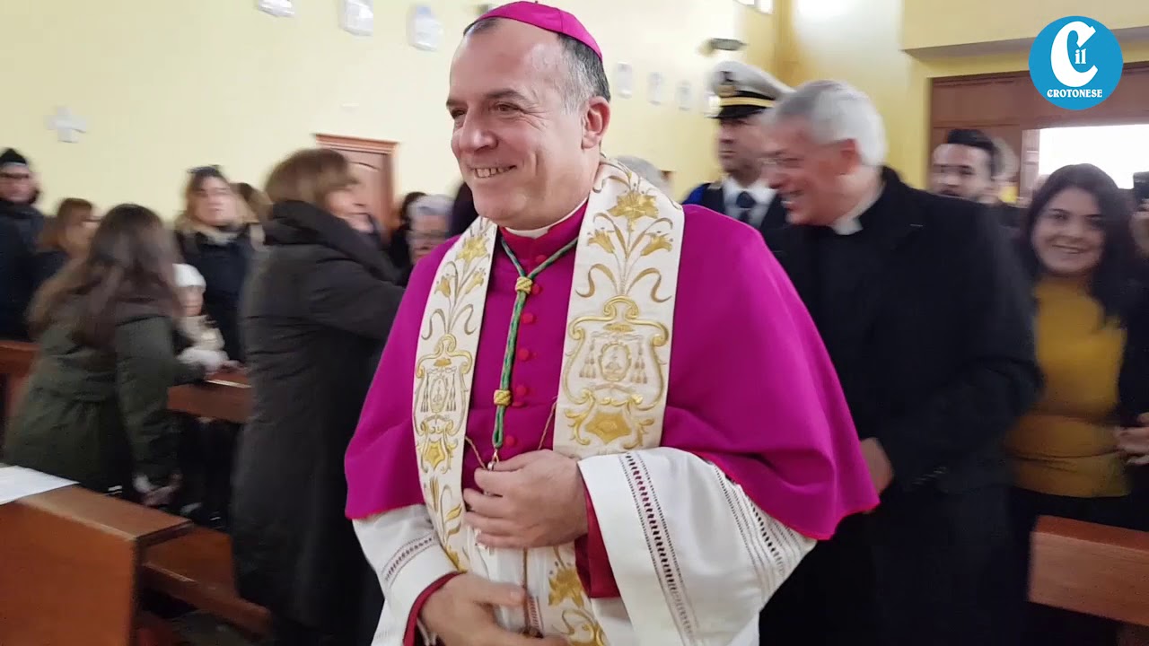 Ingresso vescovo Angelo Panzetta nella diocesi di Crotone