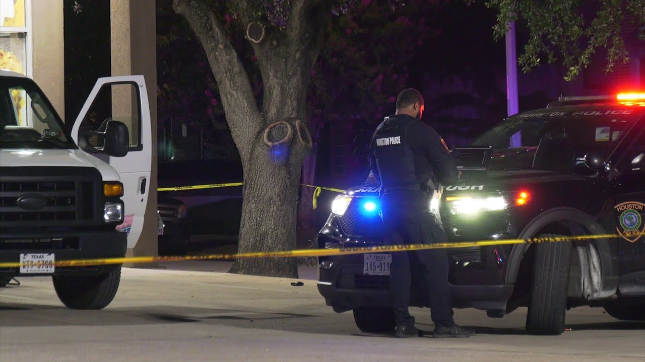 Man caught on video shot, killed outside Houston business, gunman at large