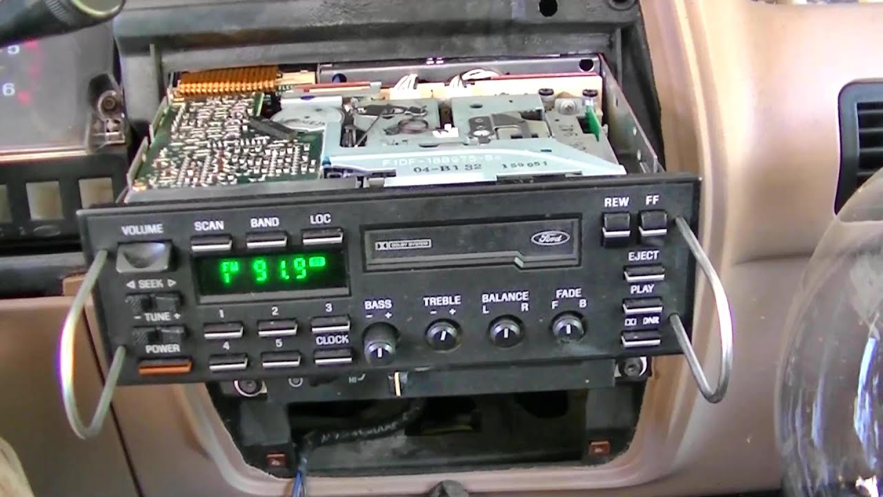 Ford Car Radio 1990s
