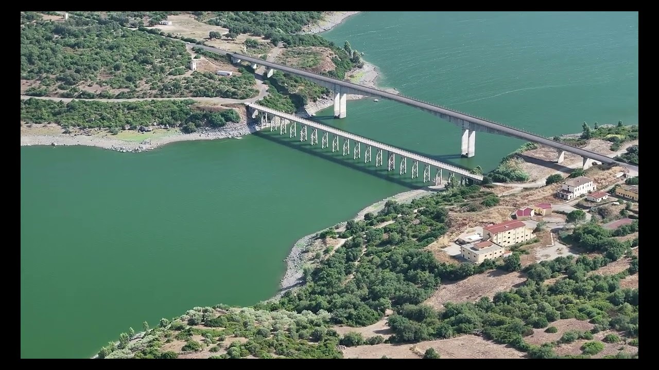 Lago Omodeo ,  provincia di Oristano, nella subregione storica del Barigadu.
