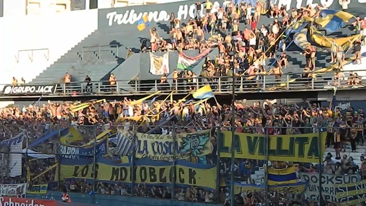 Duelo de hinchadas. Banfield - Dock sud