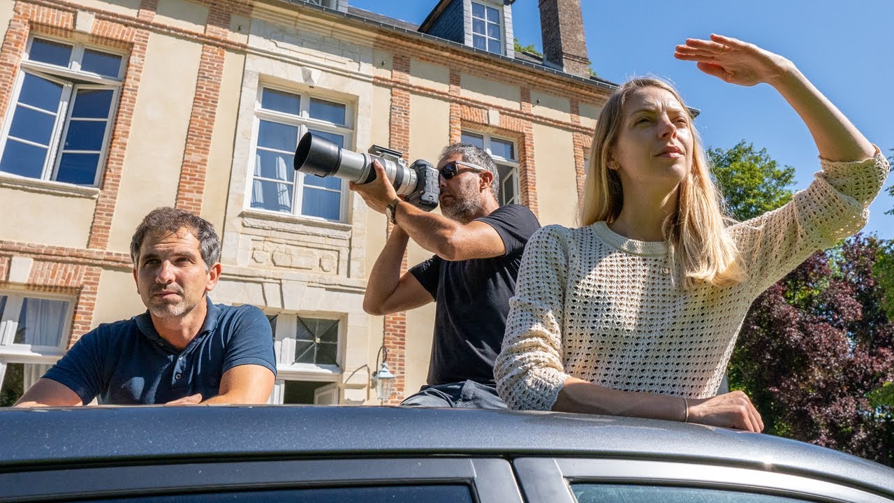 You won't believe what this WILDIFE PHOTOGRAPHER spotted in our Chateau Garden.