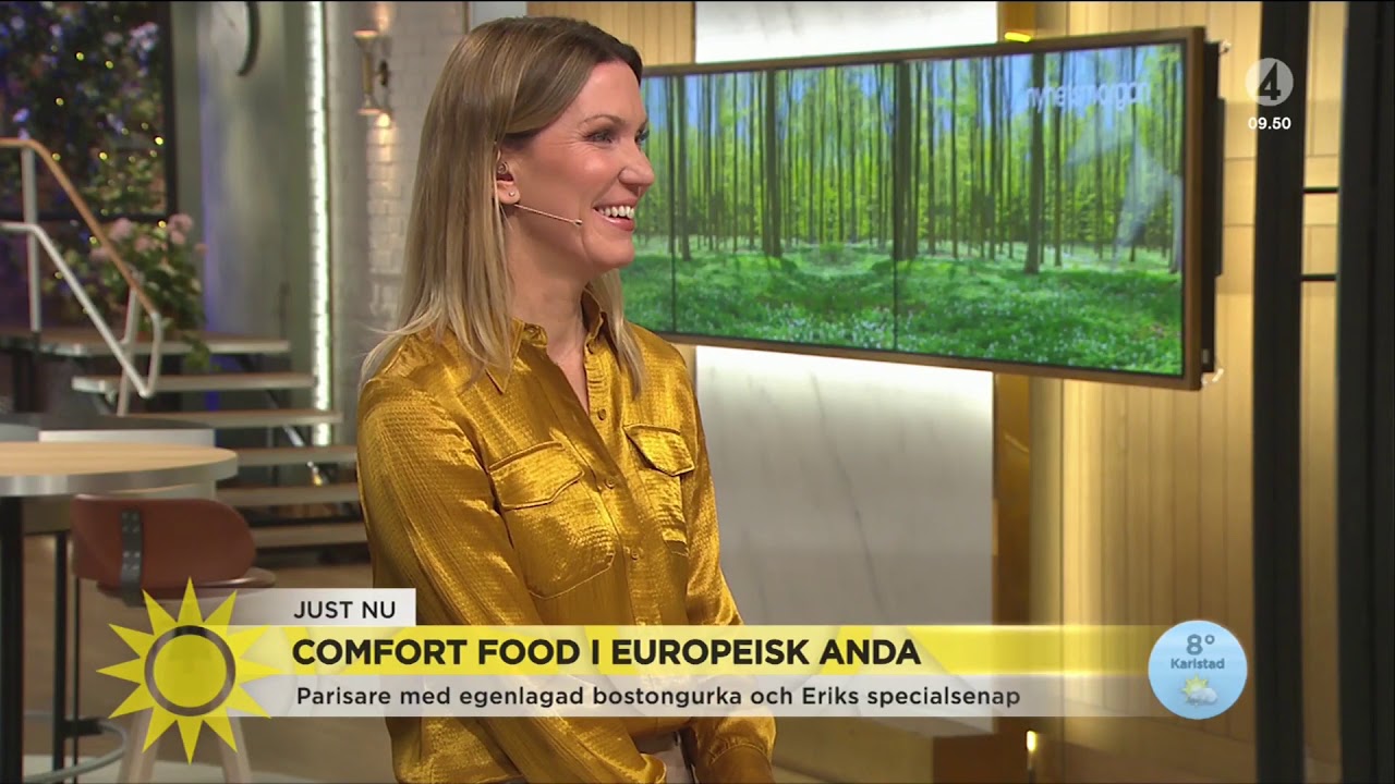 Erik Videgård lagar tunnbrödsrulle. Nyhetsmorgon 9 maj