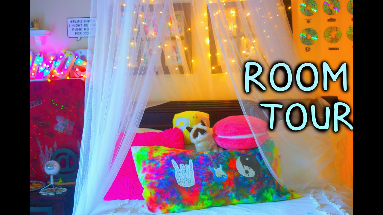 Room Tour 2015  | Jessiepaege