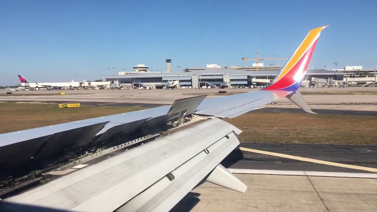 Southwest Airlines Landing Tampa