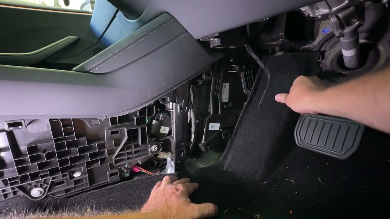Салонный фильтр Tesla Model 3 - австралийская модель