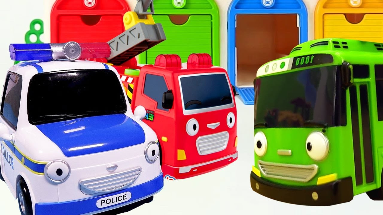 Die Helfer Autos helfen den Bus. Tolle Videos mit Spielzeugautos.
