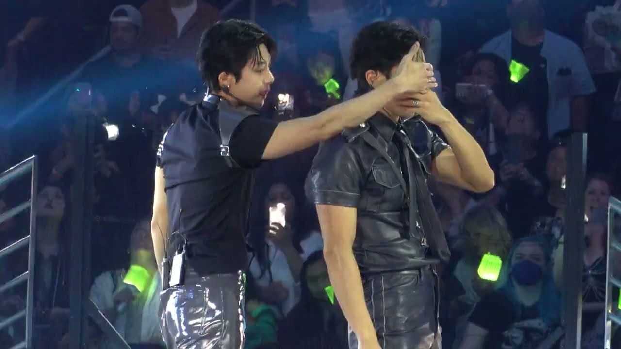 （FanCam) Shownu and Hyungwon "Love me a little" Kcon LA 8/18/23
