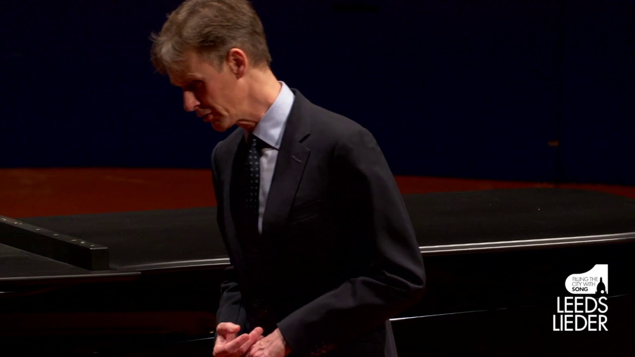 Ian Bostridge and Joseph Middleton - Schubert, Die Winterreise (excerpt)