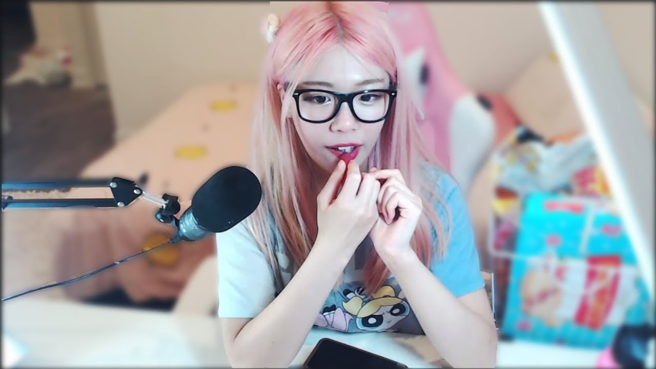 Hyoon going to Coach Yassuo | Jodi finds Lurkers | Jaime on Kissing | Jake Monkas