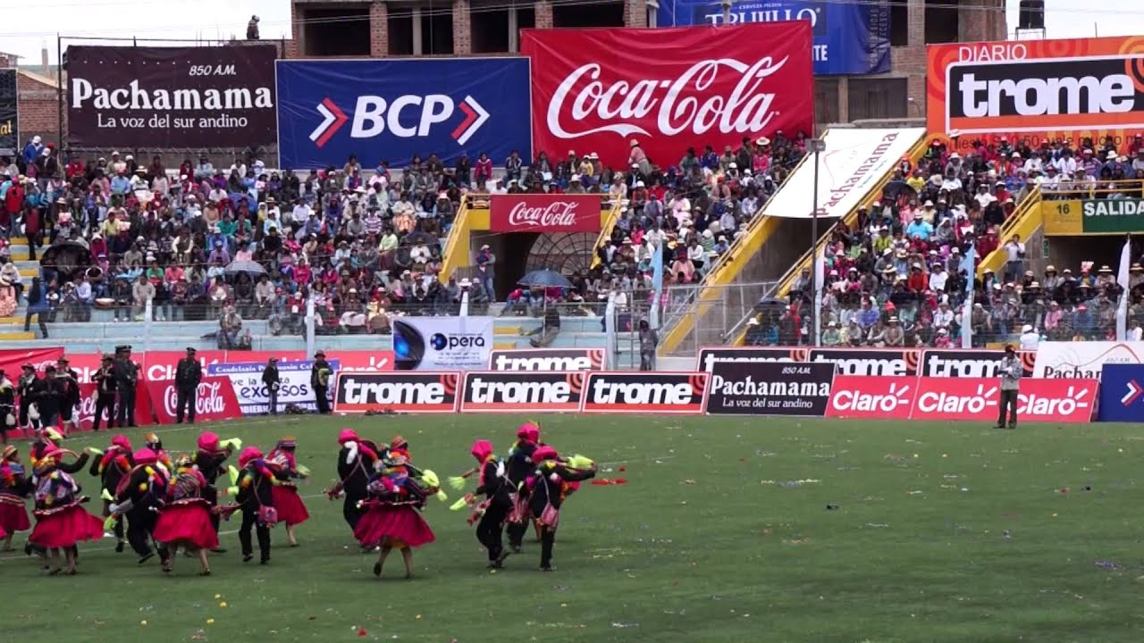 Fiesta de la virgen de la Candelaria Puno Perú - Viajar por Perú