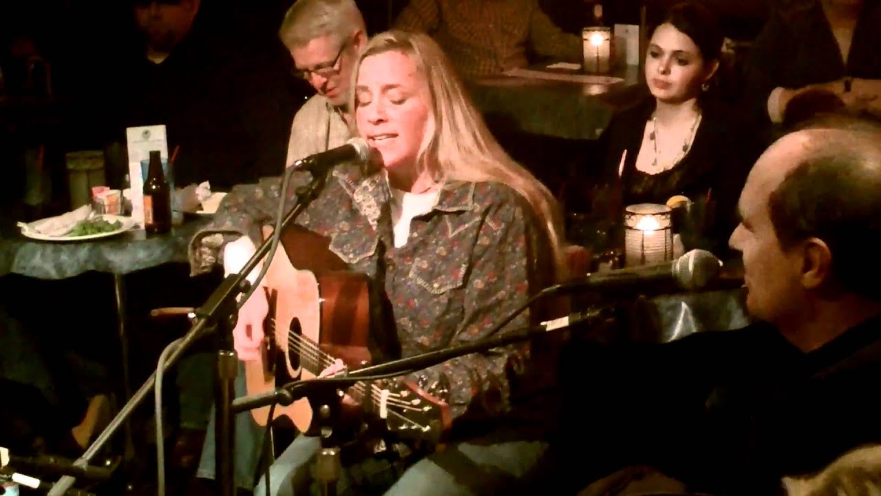 Susan Gibson sings 