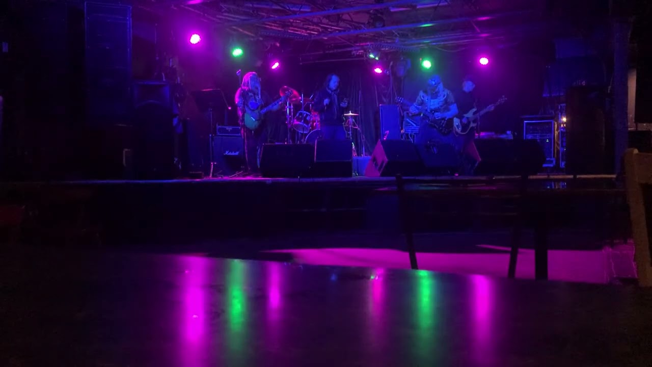 Bark at the moon jam 