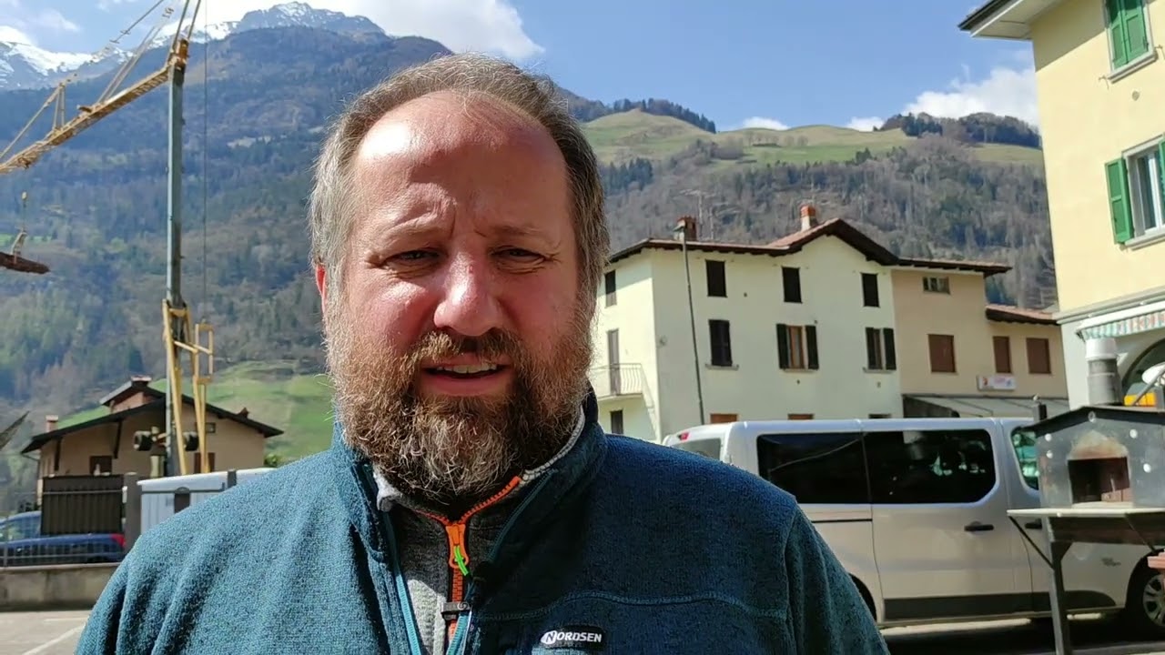 Don Locatelli, parroco di Ardesio, racconta i primi soccorsi dopo la frana