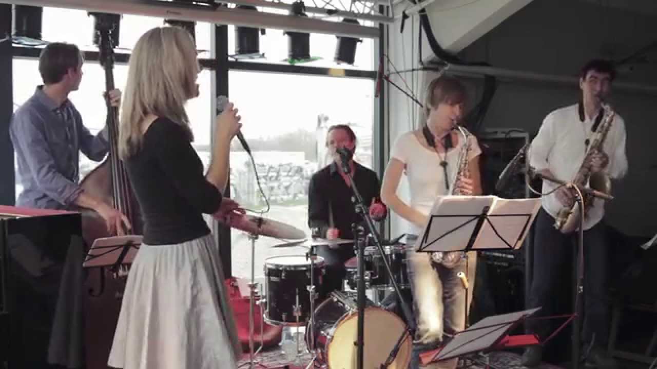 Ninna Milner & Det B&aelig;redygtige Orkester - That's what he said