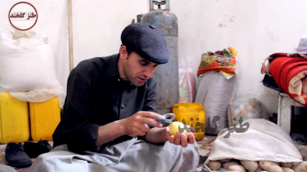 نظرگل شاگرد آشپز شد به رستورانت