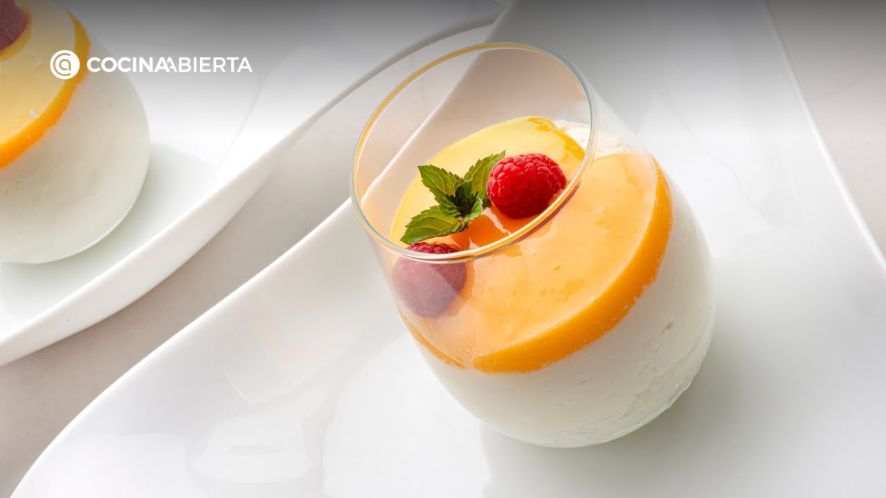 Semifr&iacute;o de lim&oacute;n con frambuesas, un postre sin horno de Karlos Argui&ntilde;ano