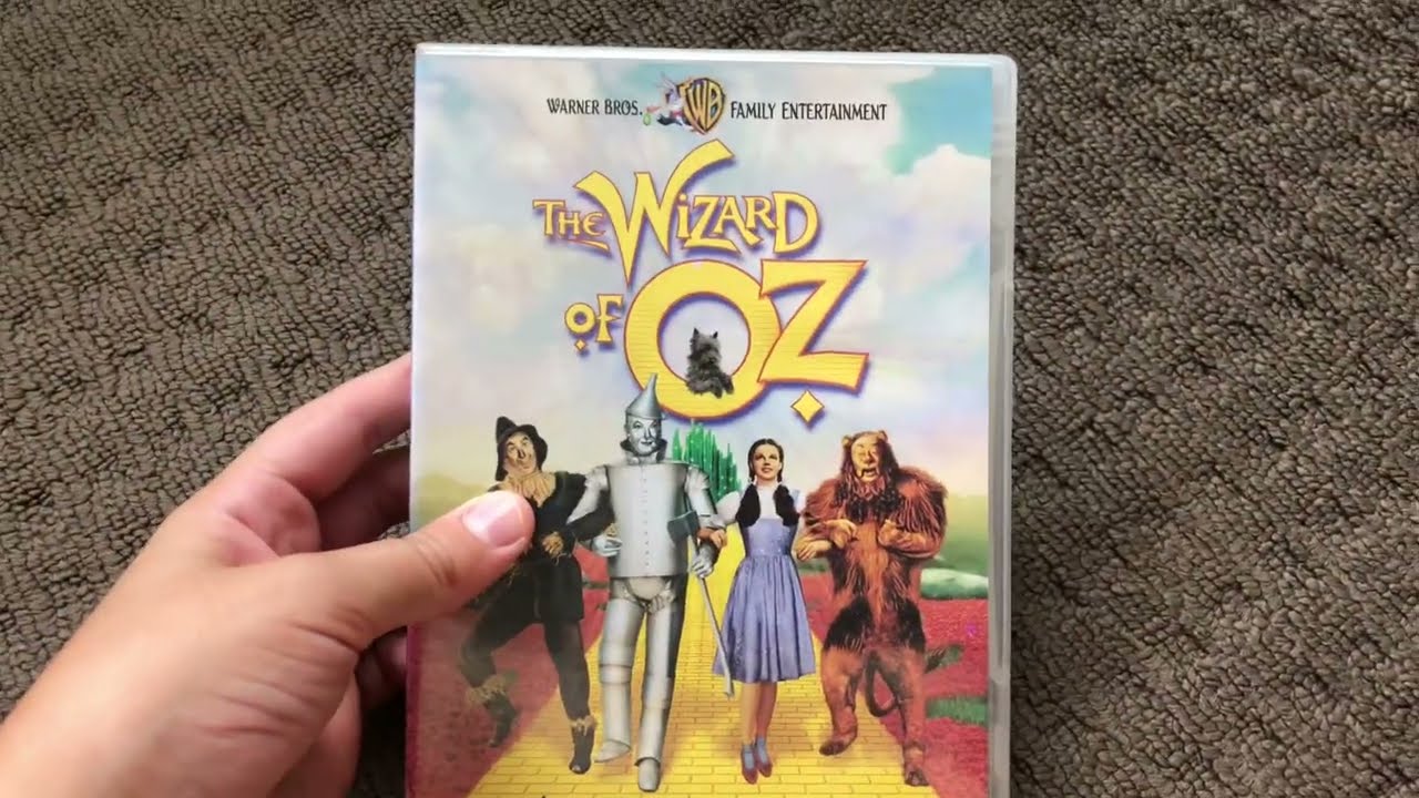 The Opening to The Wizard of OZ (1939) DVD