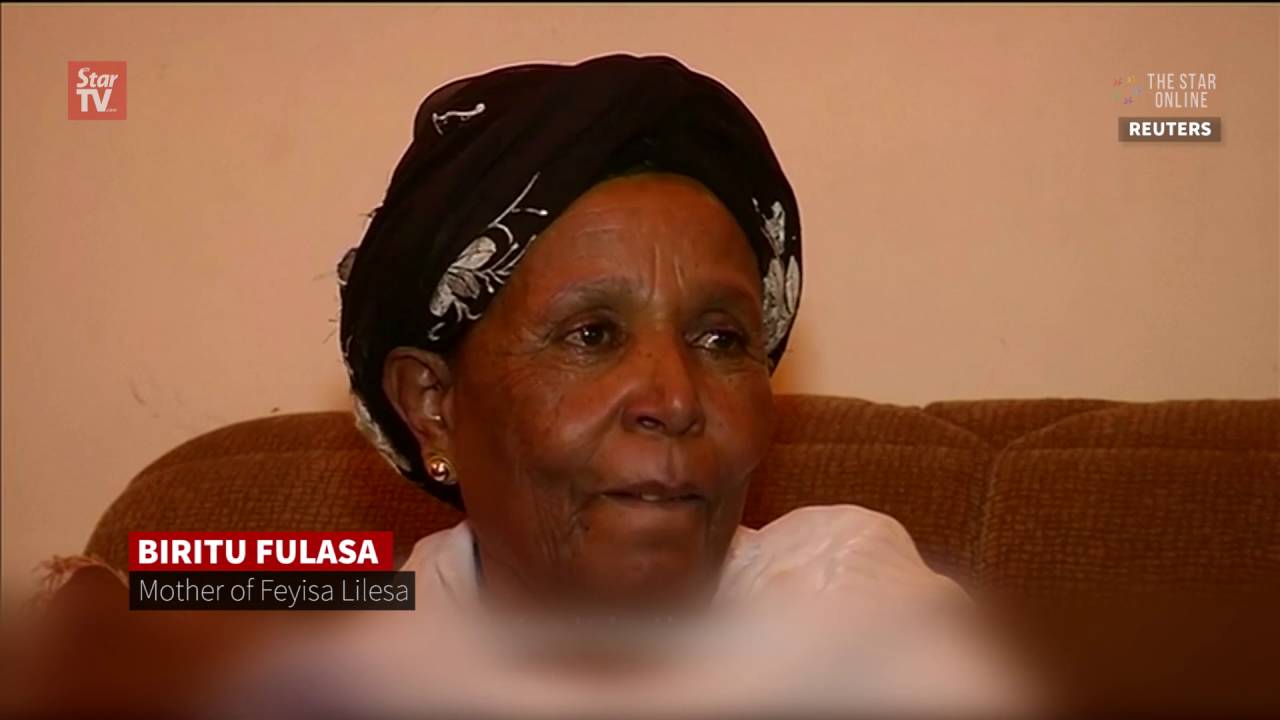 Ethiopian runner stays put in Rio after protest antics