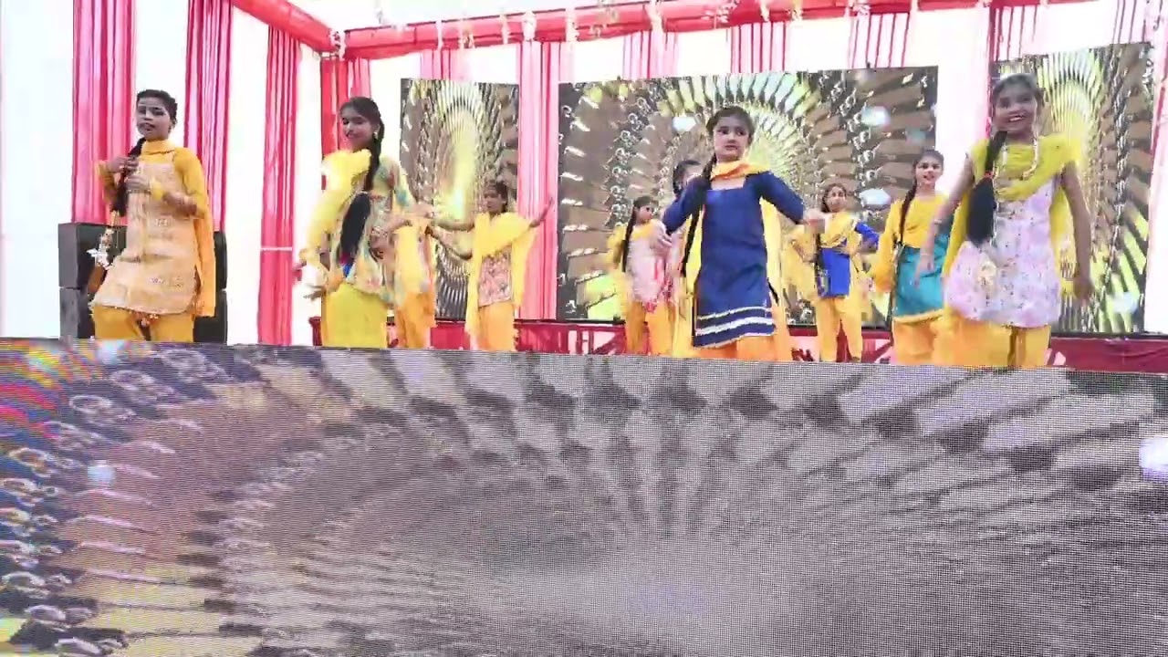 Maar Udari Superhit Gidda Bhangra Dance By Aryavarta Students at 8th Annual Day Celebration Chahak
