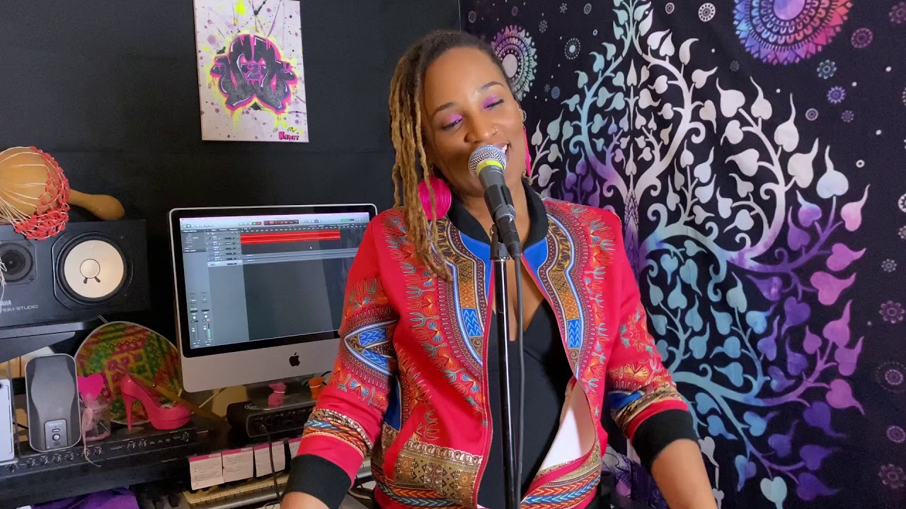 Wonda Wendy live from home for 