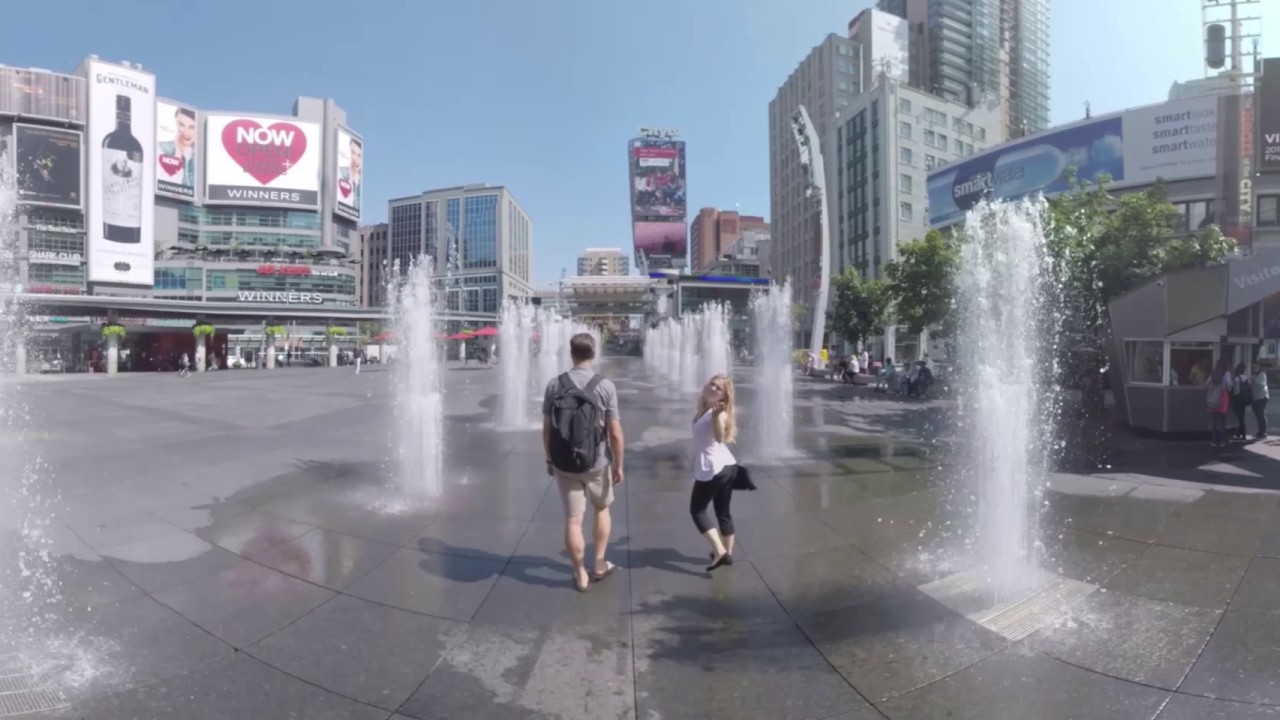 A 360&deg; Tour of Yonge Dundas Square | Tourism Toronto