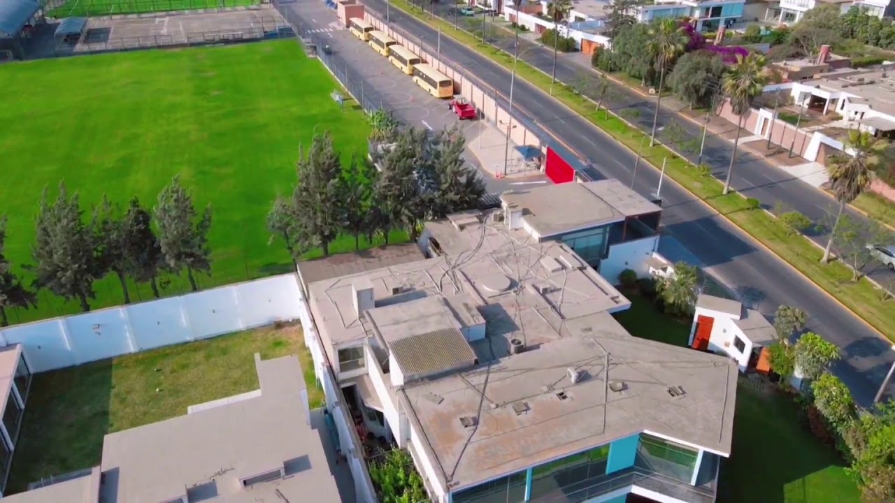 Un paseo por Camacho y el colegio Roosevelt