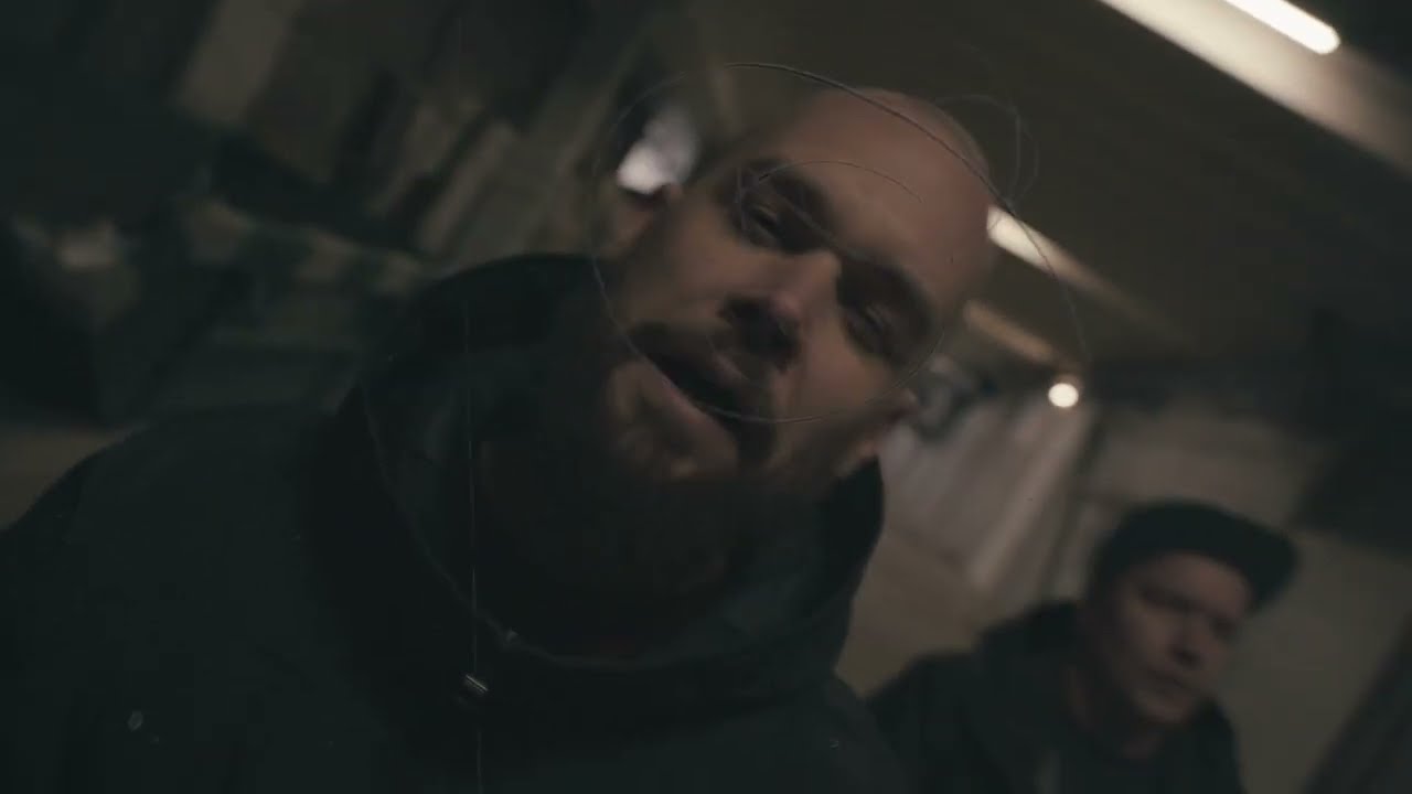 YD DE HERDER & TOMMY VAMOZ FT. RISSKANT - BROEDPLEK | OFFICIAL VIDEO