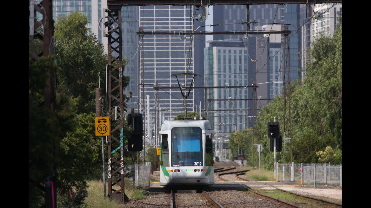 Melbourne Trams - Route 109 Box Hill via Bridge Road July 2014