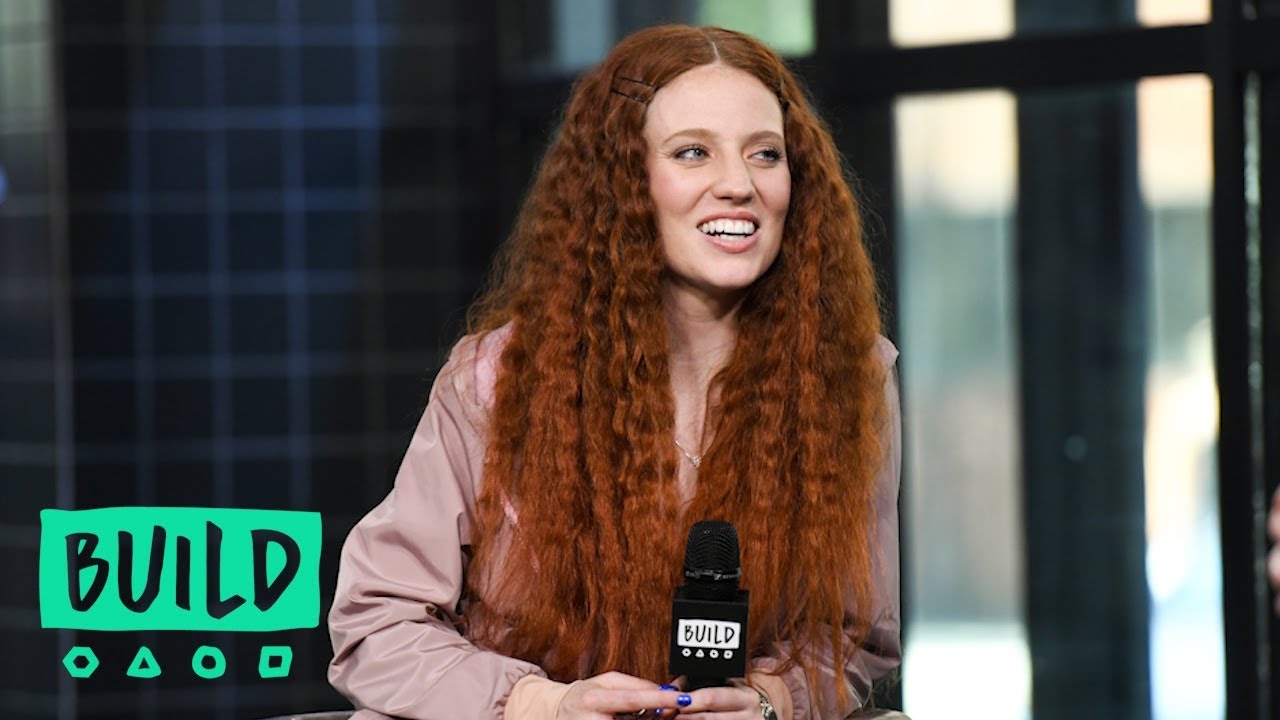 Jess Glynne Discusses Her New Single, 