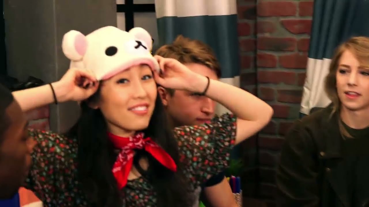 Olivia Sui serving looks (Smosh Makeovers)