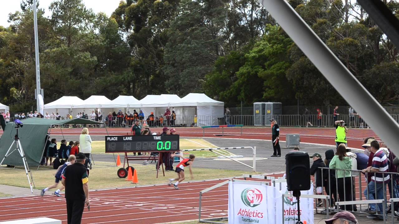 Primary School National Athletics 800m Finals for the 11 YO boys - Penguin, Tasmania