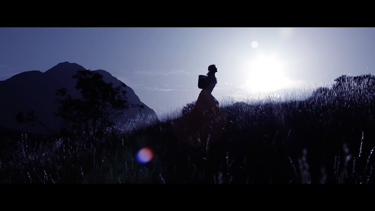 La Bonita - Carrionfolk