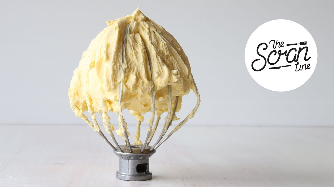 FLUFFY VEGAN BUTTERCREAM FROSTING - The Scran Line